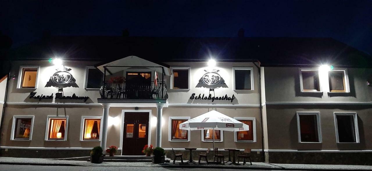 Zajazd Zamkowy - Schlossgasthof Кронг Екстериор снимка